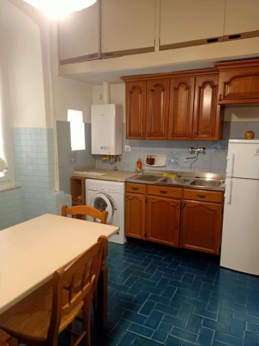 Appartamento Zona Centro Foce جنوة المظهر الخارجي الصورة